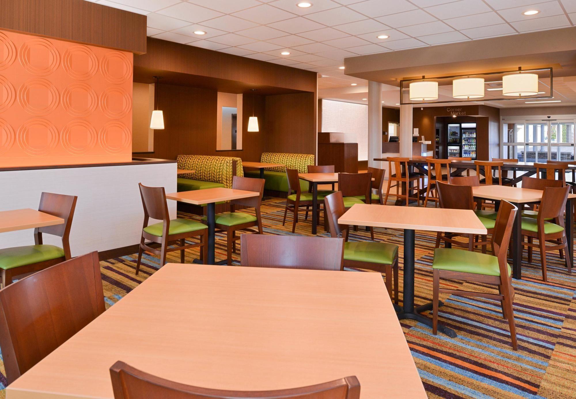 Fairfield Inn & Suites By Marriott Martinsburg Exteriör bild