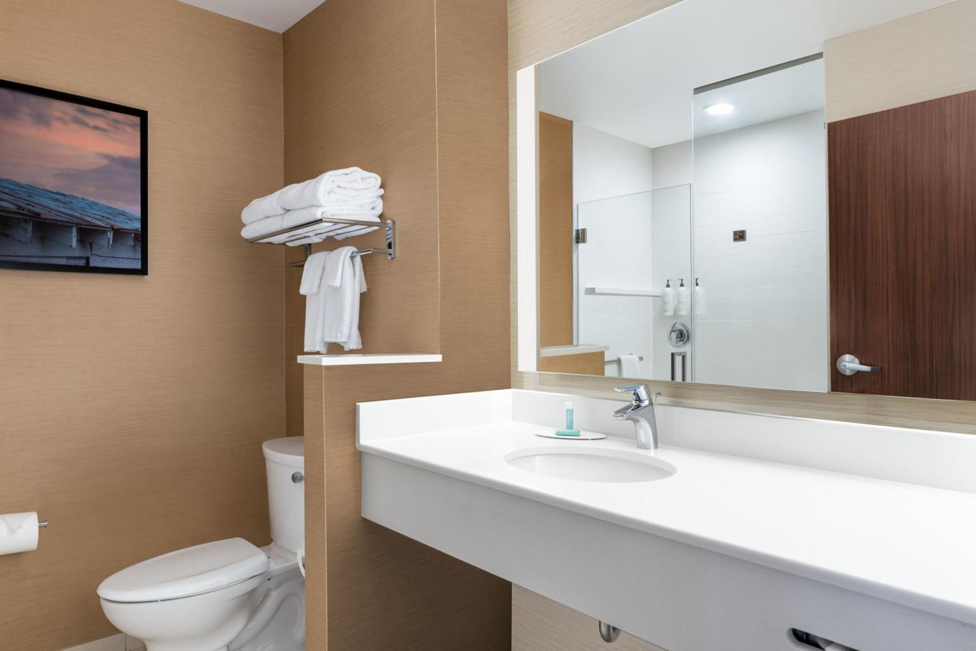 Fairfield Inn & Suites By Marriott Martinsburg Exteriör bild