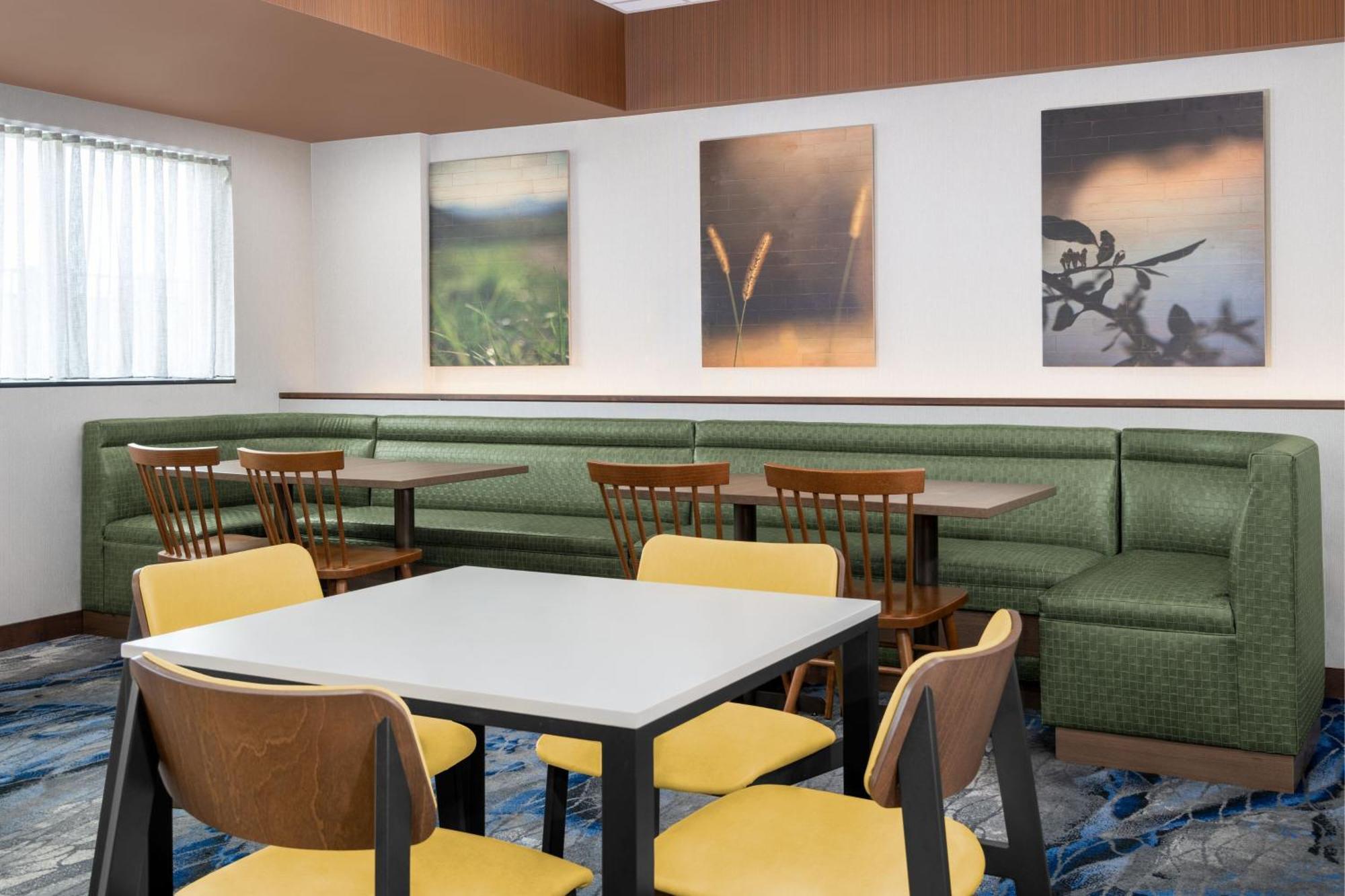 Fairfield Inn & Suites By Marriott Martinsburg Exteriör bild
