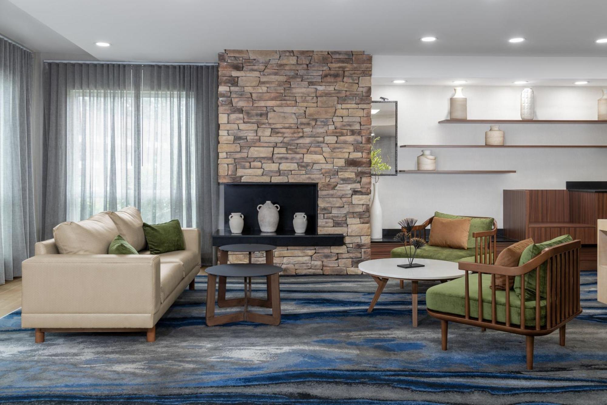 Fairfield Inn & Suites By Marriott Martinsburg Exteriör bild