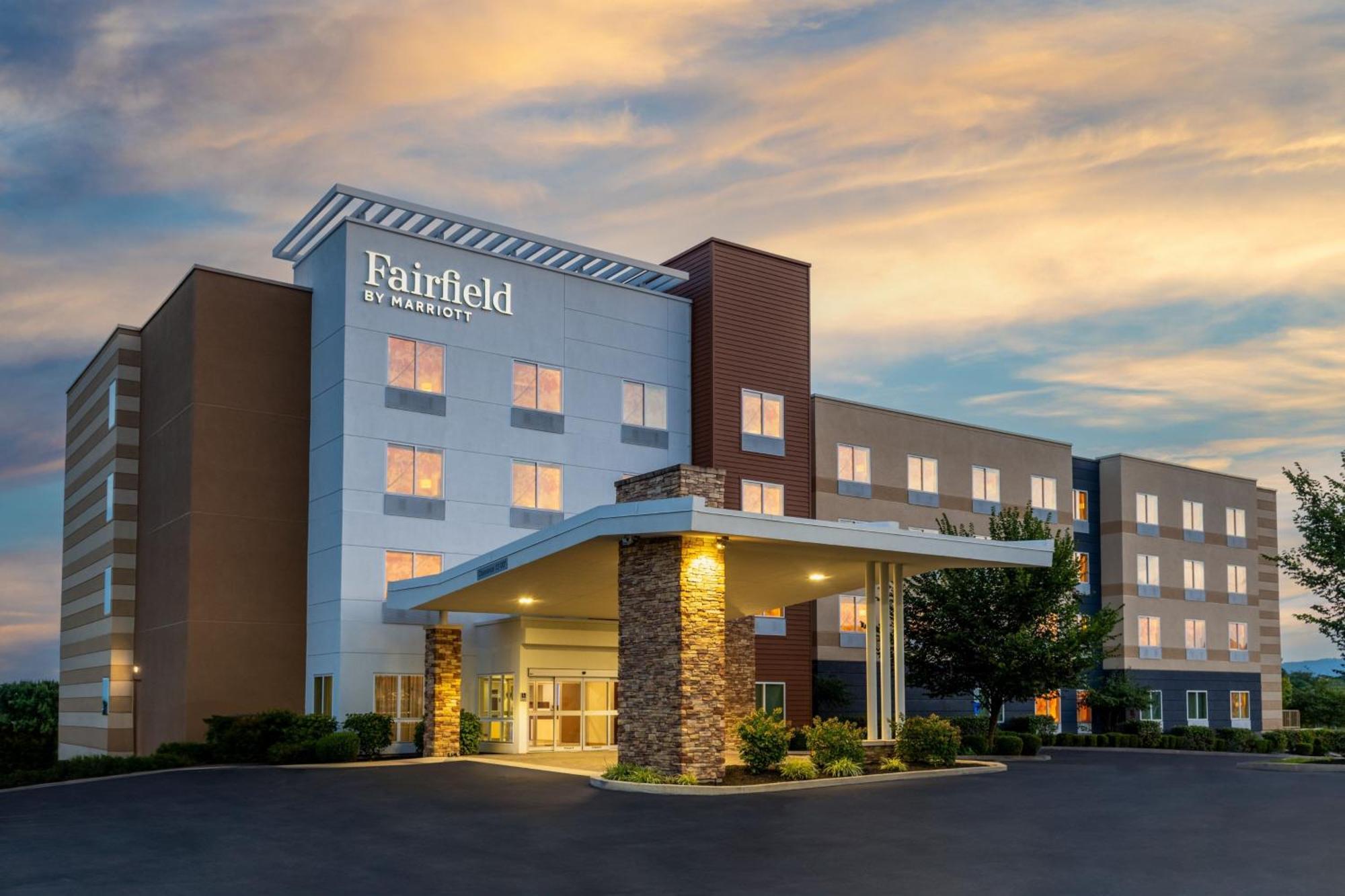 Fairfield Inn & Suites By Marriott Martinsburg Exteriör bild